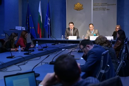 В МВнР се проведе редовен брифинг за медиите на заместник-министъра и говорител Костадин Коджабашев